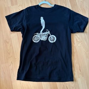 Roark t shirt, size Large
